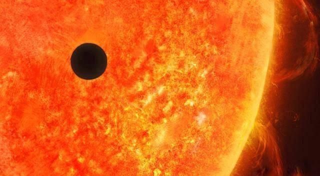 水星那么小，离太阳那么近，为什么没有被太阳吞噬？
