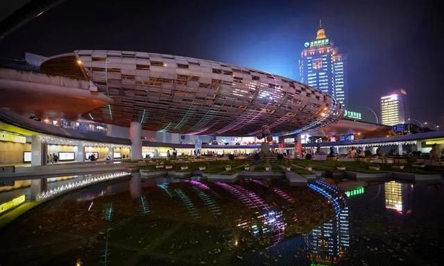 上海排名前十的商场，背后不一定就是最好的板块