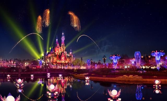上海迪士尼乐园全新“奇梦之光幻影秀”将点亮夜空，漫威英雄集结