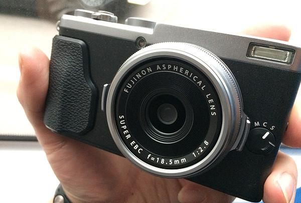 张大妈首晒！小而美好的情怀相机——富士X70便携卡片相机上手