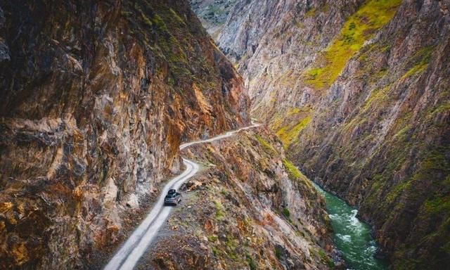 国内自驾，11条最美景观公路，遍布西藏、云南、新疆、青海、川西