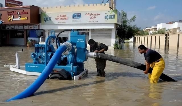 2023年的第一场雨，再一次让迪拜沦陷……