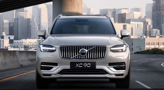 商务家用兼顾！沃尔沃XC90推顶配车型，搭2.0T混动89.49万值吗？