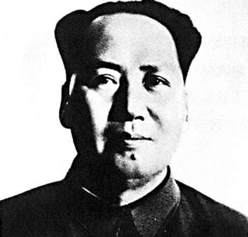 毛主席新画像挂上天安门，北京市民质疑：主席的耳朵怎么只有一只