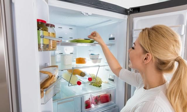 冰箱里的冻肉有股怪味？这3点没做好，营养流失不说细菌“疯”长