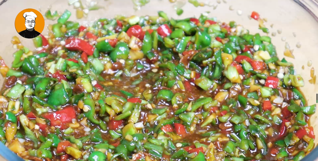 吃不完的辣椒试试做鲜椒酱，简单3步，颜色翠绿不发黄，开胃下饭