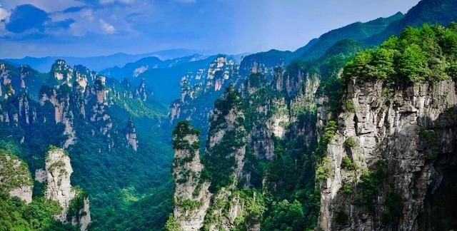 张家界：一个神奇的旅游胜地，国家森林公园和天门山最有看点