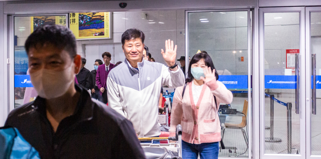 2023全省首个韩国入境旅游团抵达烟台