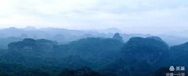 中国红石公园岭南第一奇山--丹霞山