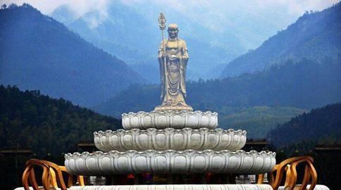 中国四大佛教名山是指哪四座山？是哪些菩萨的道场？