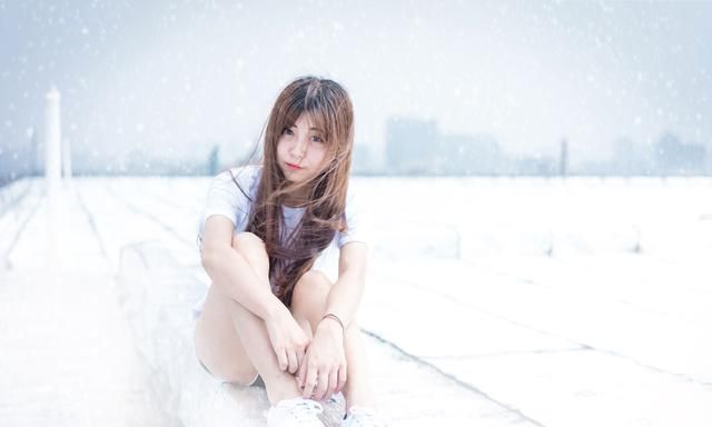 如何拍摄飞飘着的雪(如何拍清楚天上的飘雪)图2