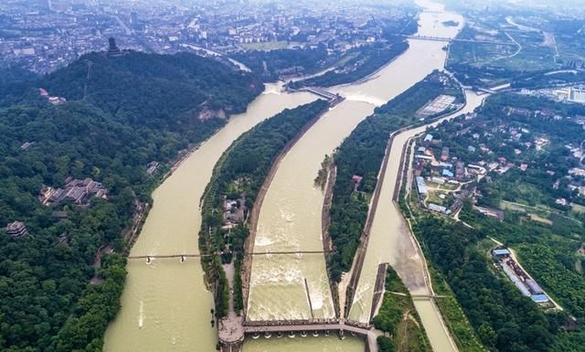 成都12个名胜古迹景区，大部分游客只去过都江堰跟青城山