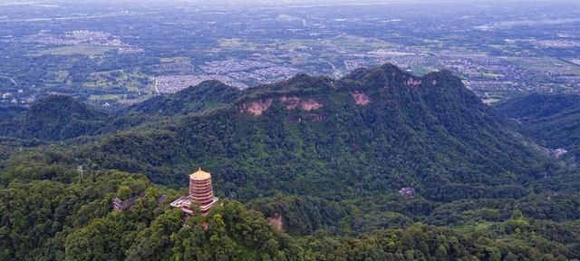 成都12个名胜古迹景区，大部分游客只去过都江堰跟青城山