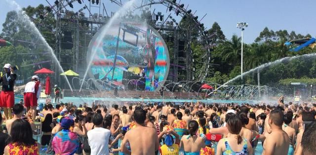 中国最受欢迎的水上乐园，游客比迪士尼多，游乐项目堪称中国之最