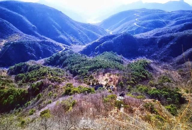 北京门头沟，京郊古寺金顶妙峰山，古刹，奇松而闻名