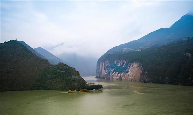 长江三峡自驾游路线应该怎样走？