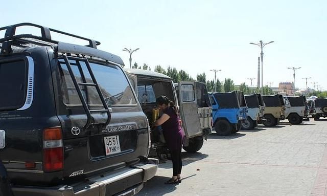 中蒙边境城市二连浩特自驾旅游攻略，特别适合两到三天的旅程
