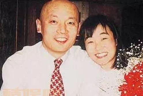 网红LU一丝坐月子宣布离婚：婚姻应该怎么维系？