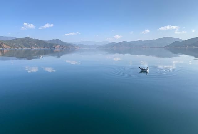川滇交界的宝藏地—泸沽湖，值得一游吗?实用环岛游攻略—行程篇