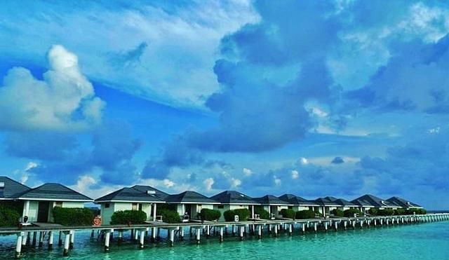 马尔代夫最大度假村太阳岛，客房老旧一晚4000多，好在环境够好