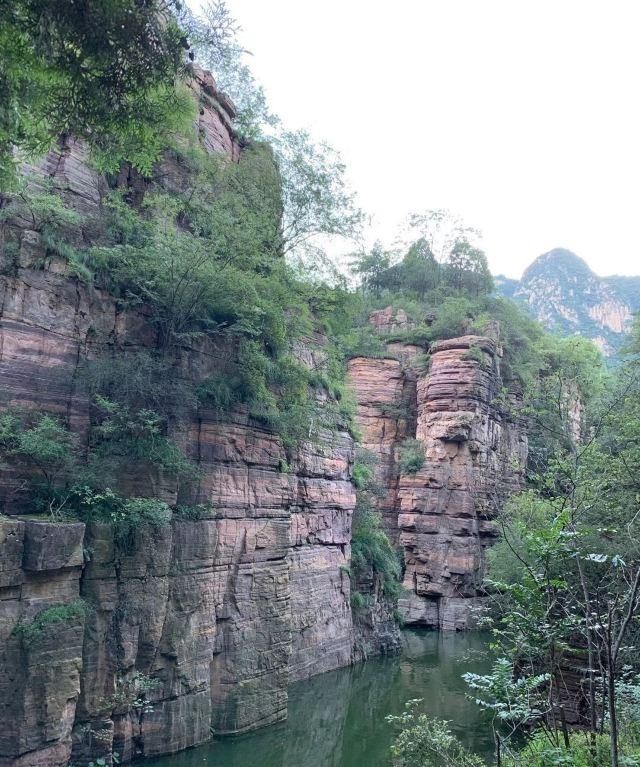 太行山最美的一段留给了南太行，南太行之美，汇集在八里沟